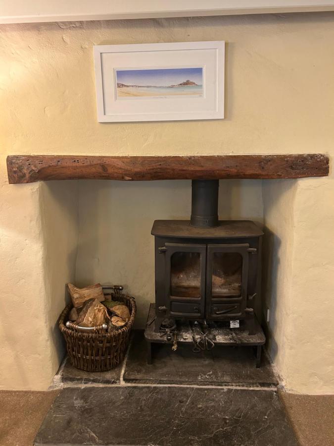 Meadowside Cottage, Characterful Grade 2 Listed Cottage Near To Wadebridge And Padstow Екстериор снимка