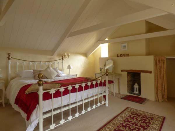 Meadowside Cottage, Characterful Grade 2 Listed Cottage Near To Wadebridge And Padstow Екстериор снимка