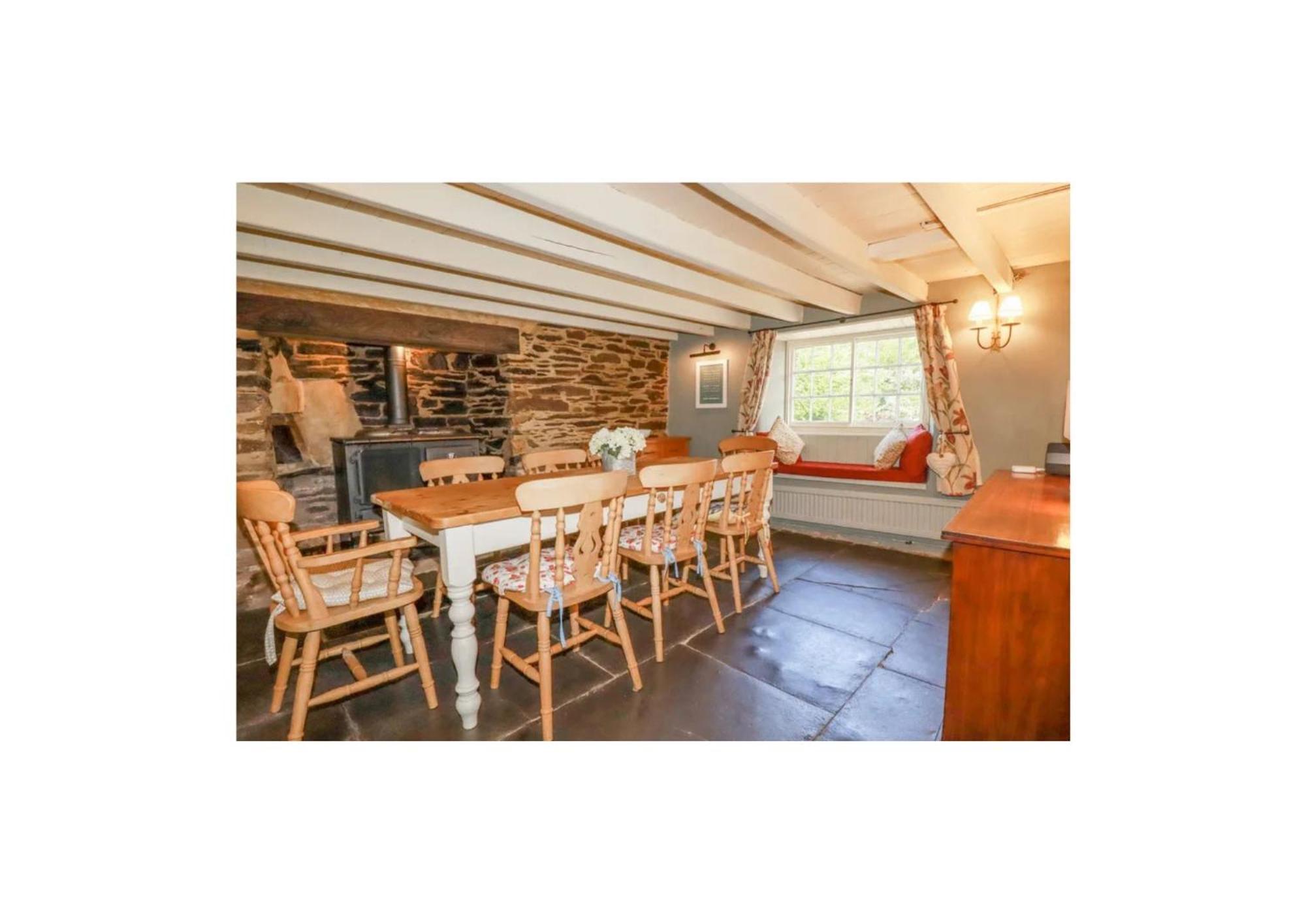 Meadowside Cottage, Characterful Grade 2 Listed Cottage Near To Wadebridge And Padstow Екстериор снимка